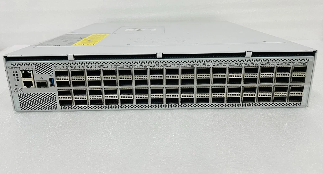 Cisco 8102-64H-O